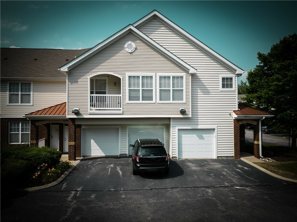 Property Photo: 713 Windy Way 103 VA 23602