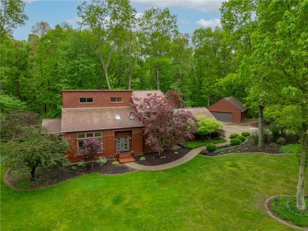 156 Briar Hill Dr  Jackson Twp - but PA 16063 photo