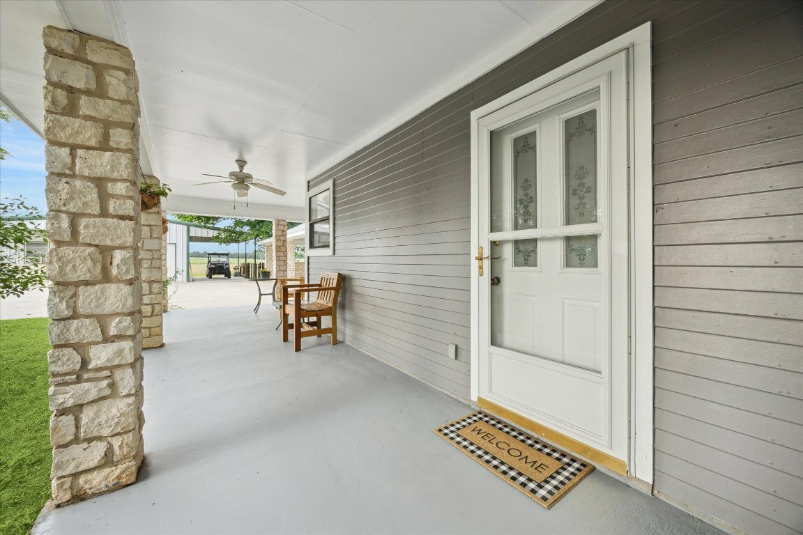 Property Photo: 4451 County Road 467 TX 78621