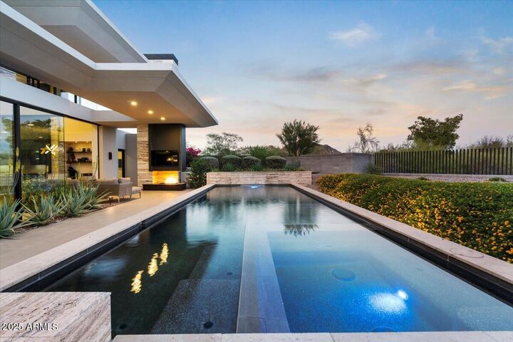 4451 E Joshua Tree Lane  Paradise Valley AZ 85253 photo