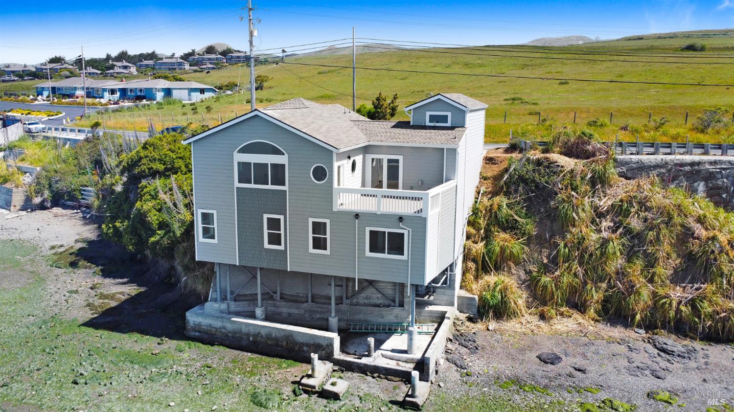 Property Photo: 625 Highway 1 Highway CA 94923