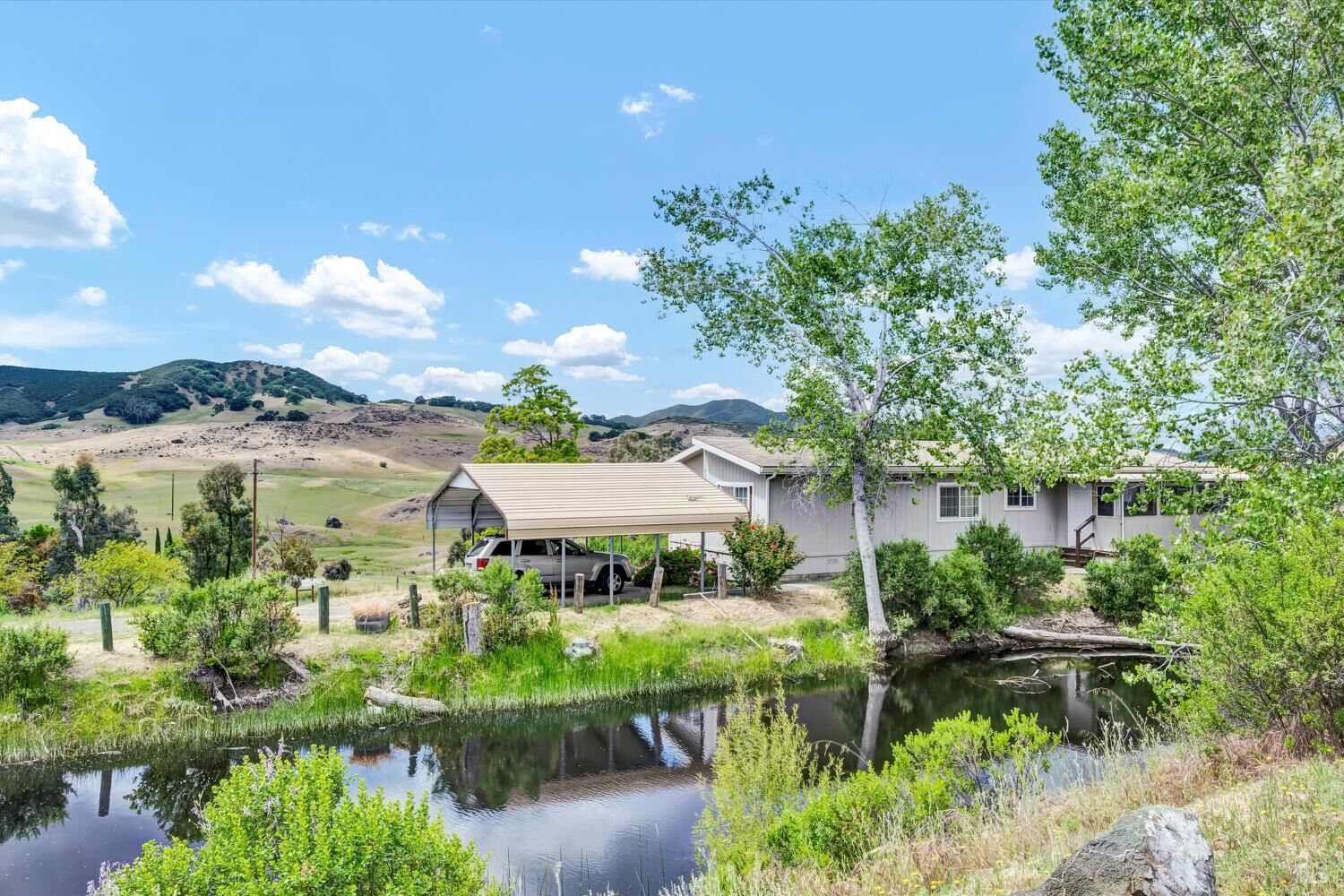 Property Photo:  4538 Hill Road  CA 95453 