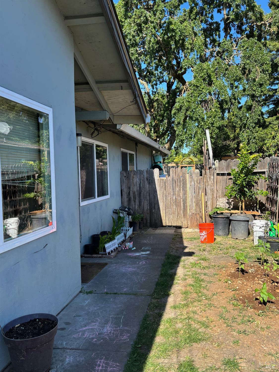 Property Photo: 1573 Beachwood Drive CA 95407