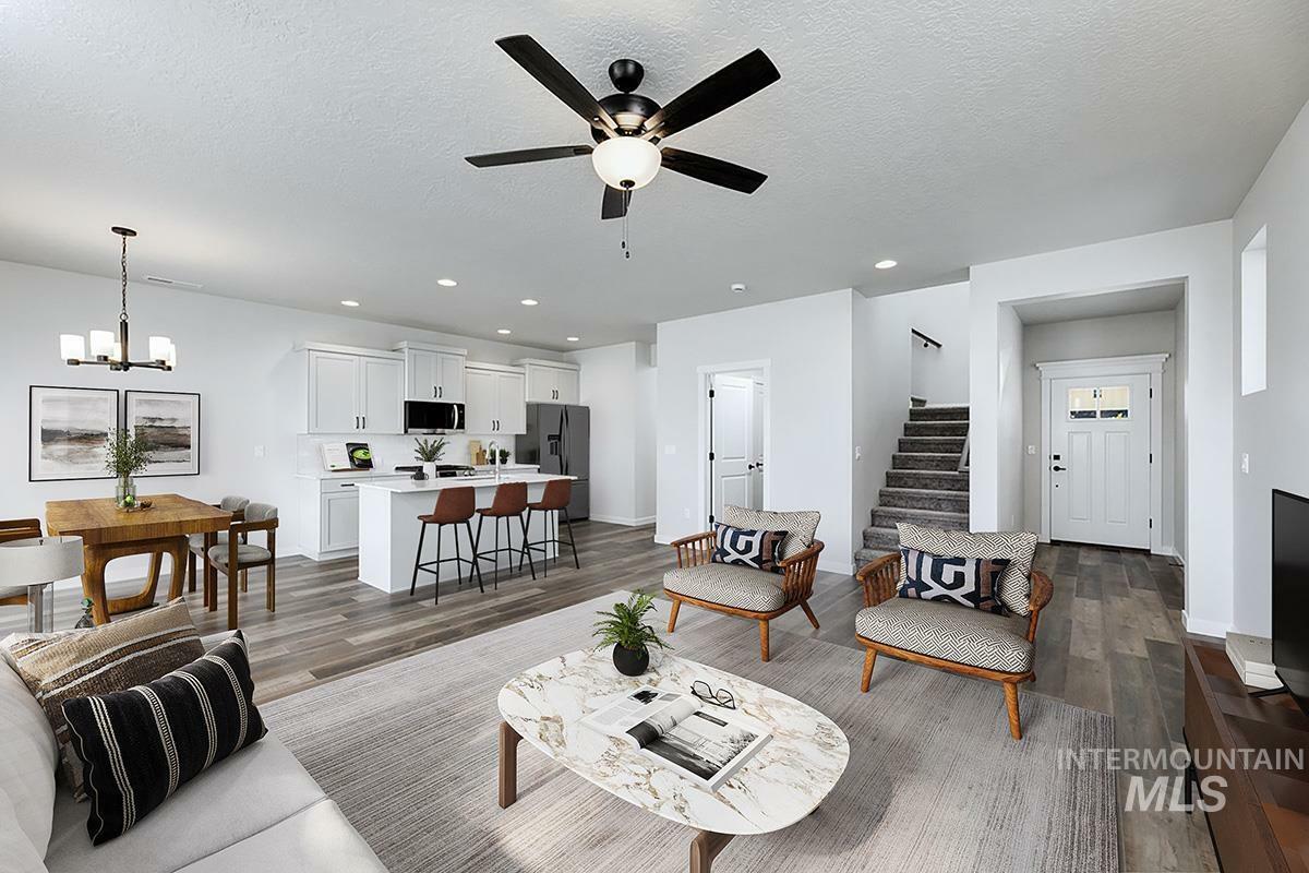 Property Photo: 210 W Haniken St. ID 83642