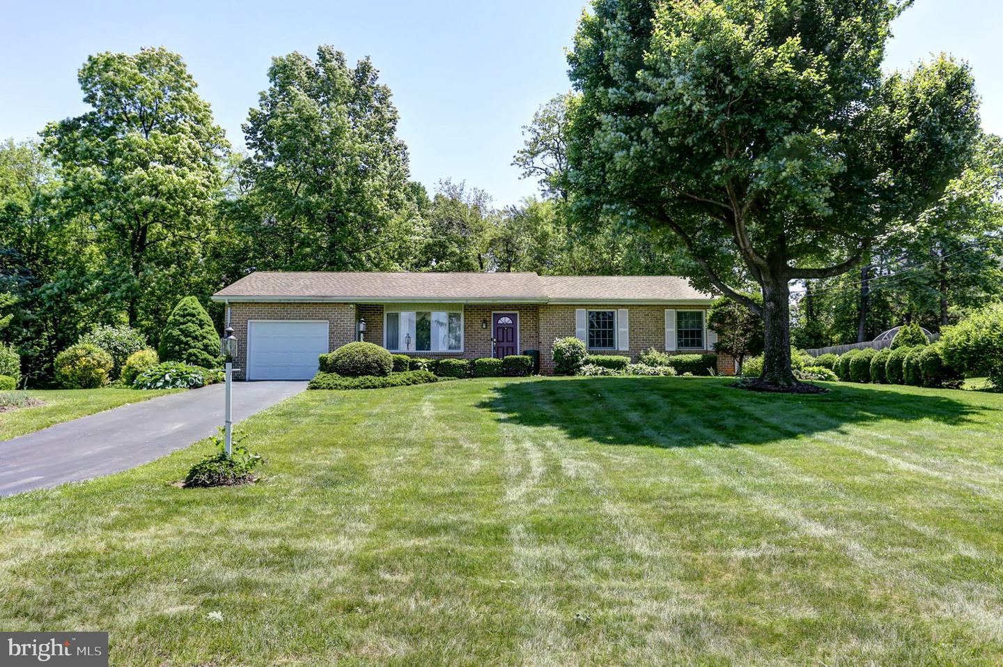 Property Photo: 193 Simmons Road PA 17055