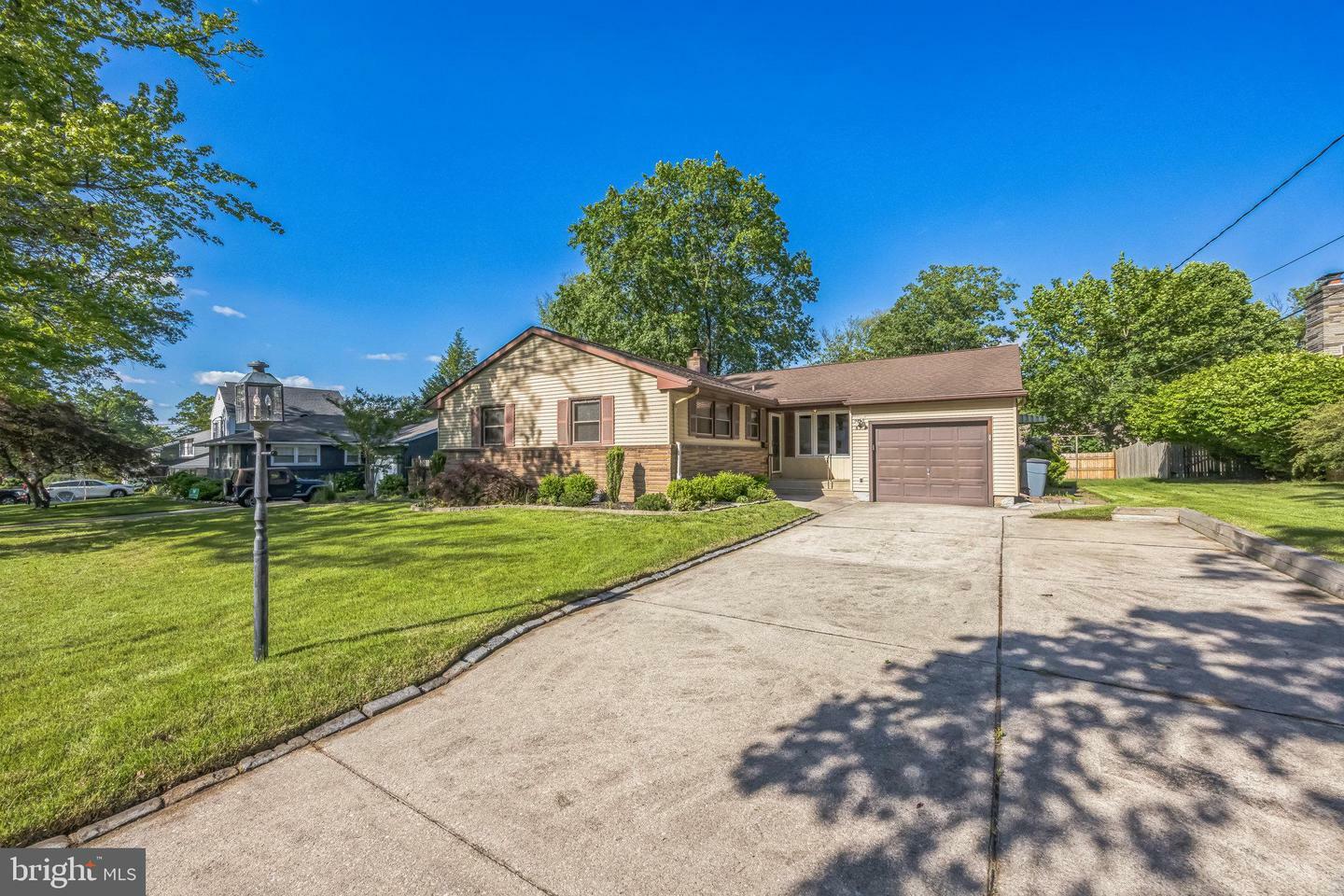 Property Photo: 835 Wayside Lane NJ 08033