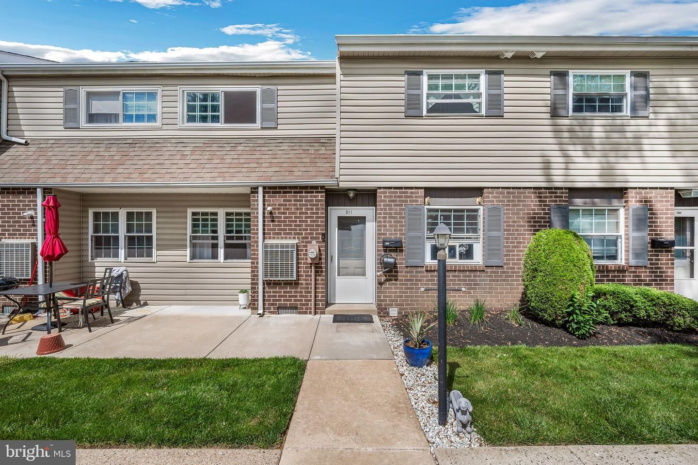 Property Photo:  325 S Warminster Road D11  PA 19040 