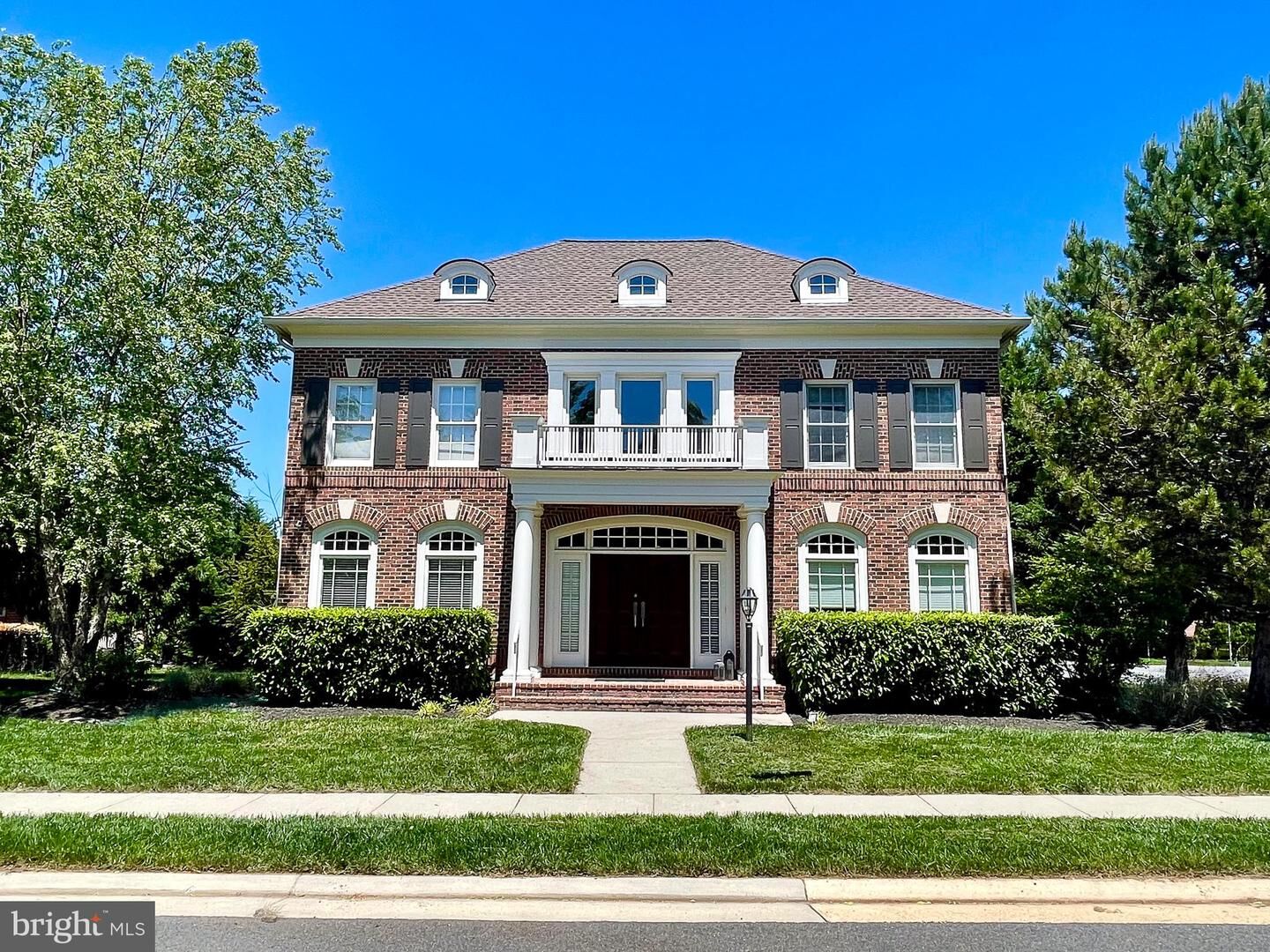 Property Photo:  22995 Lois Lane  VA 20148