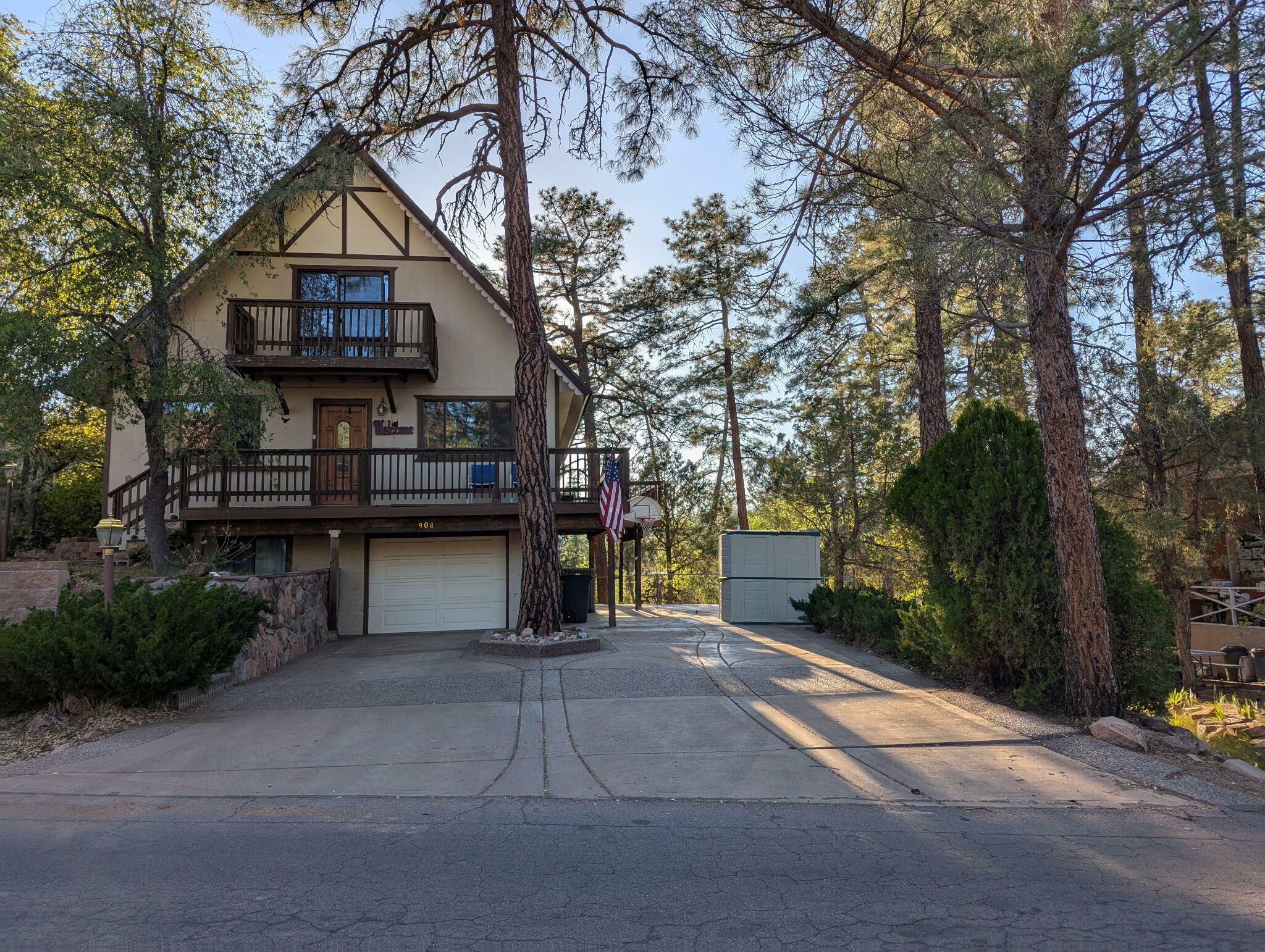 Property Photo: 908 N Easy Street AZ 85541