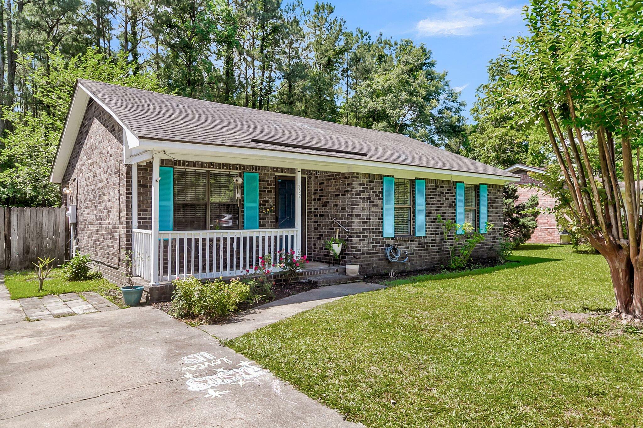202 Pamela Lane  Summerville SC 29483 photo