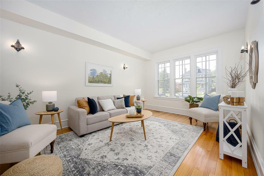 Property Photo: 509 Greenwood Place MB R3G 2P2