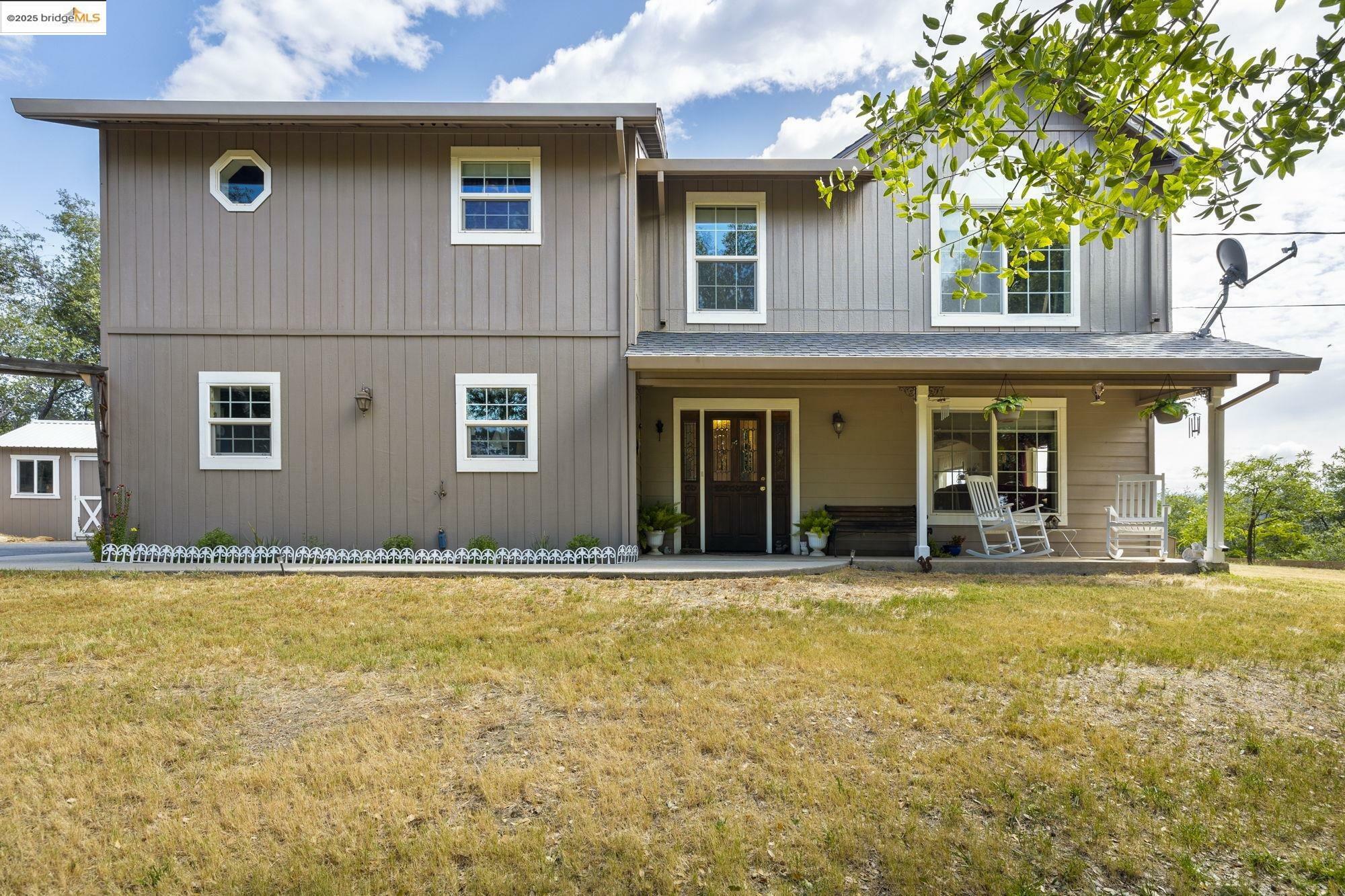 Property Photo: 18450 Golden Oaks Dr CA 95327