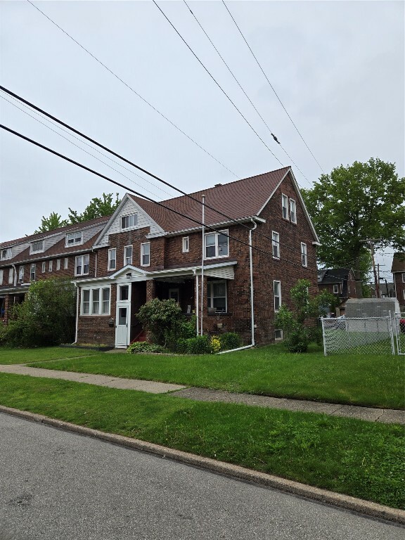 1065 Priestley Avenue  Erie PA 16510 photo