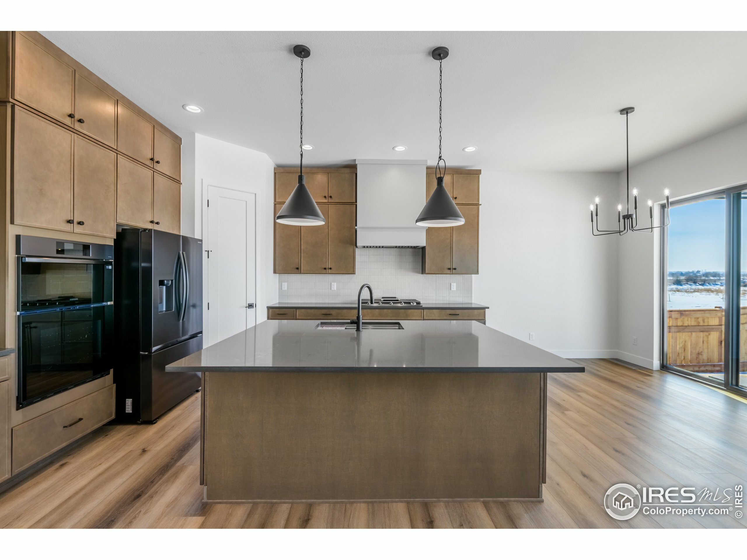 Property Photo: 124 Boxwood Dr CO 80550