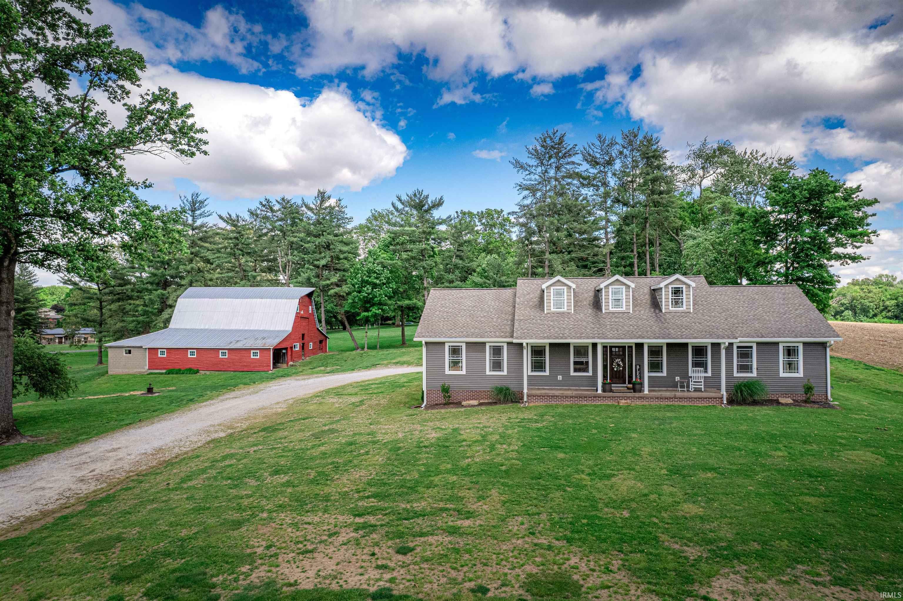 Property Photo: 1036 N Main Street IN 47670