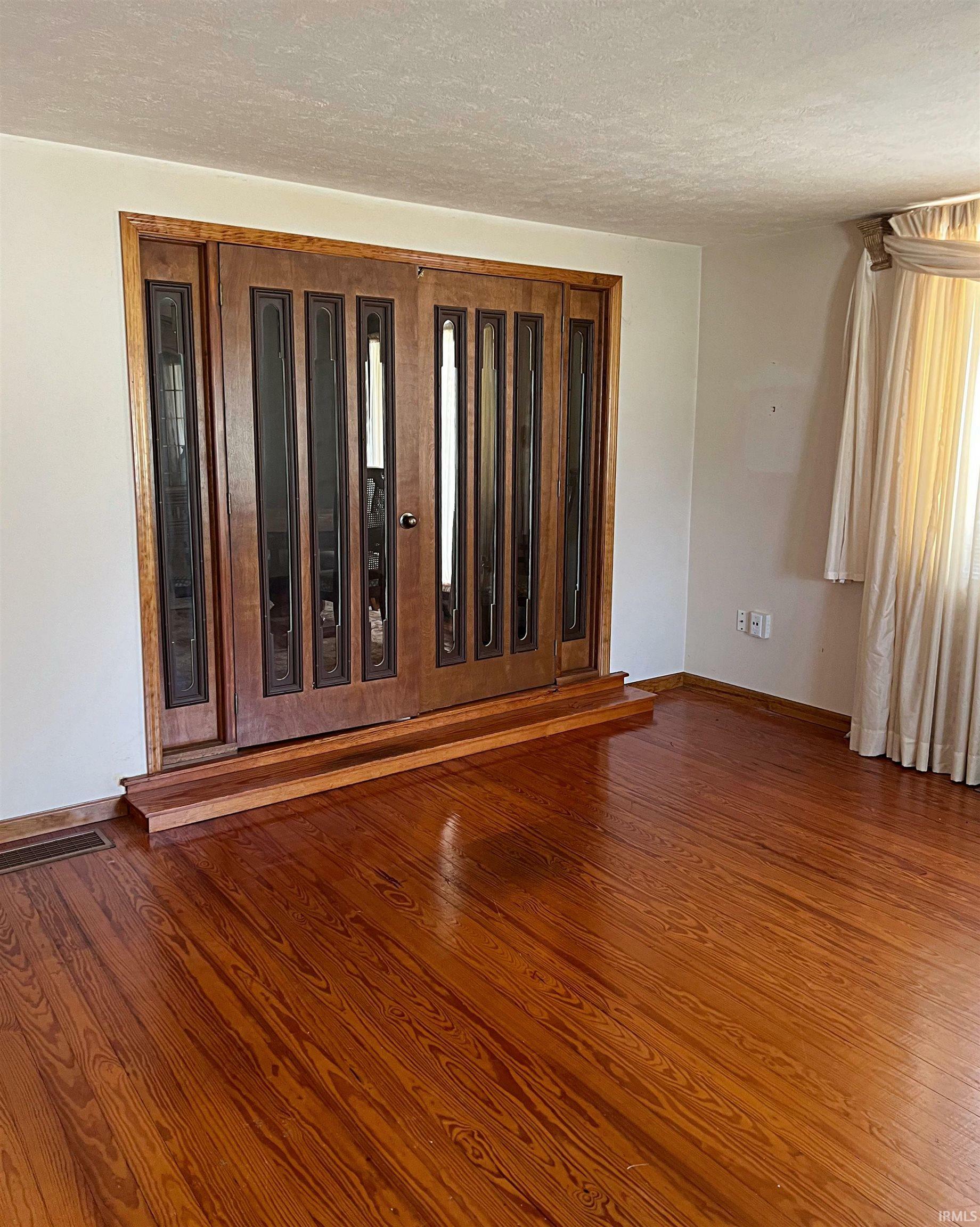 Property Photo: 209 B St SE IN 47441