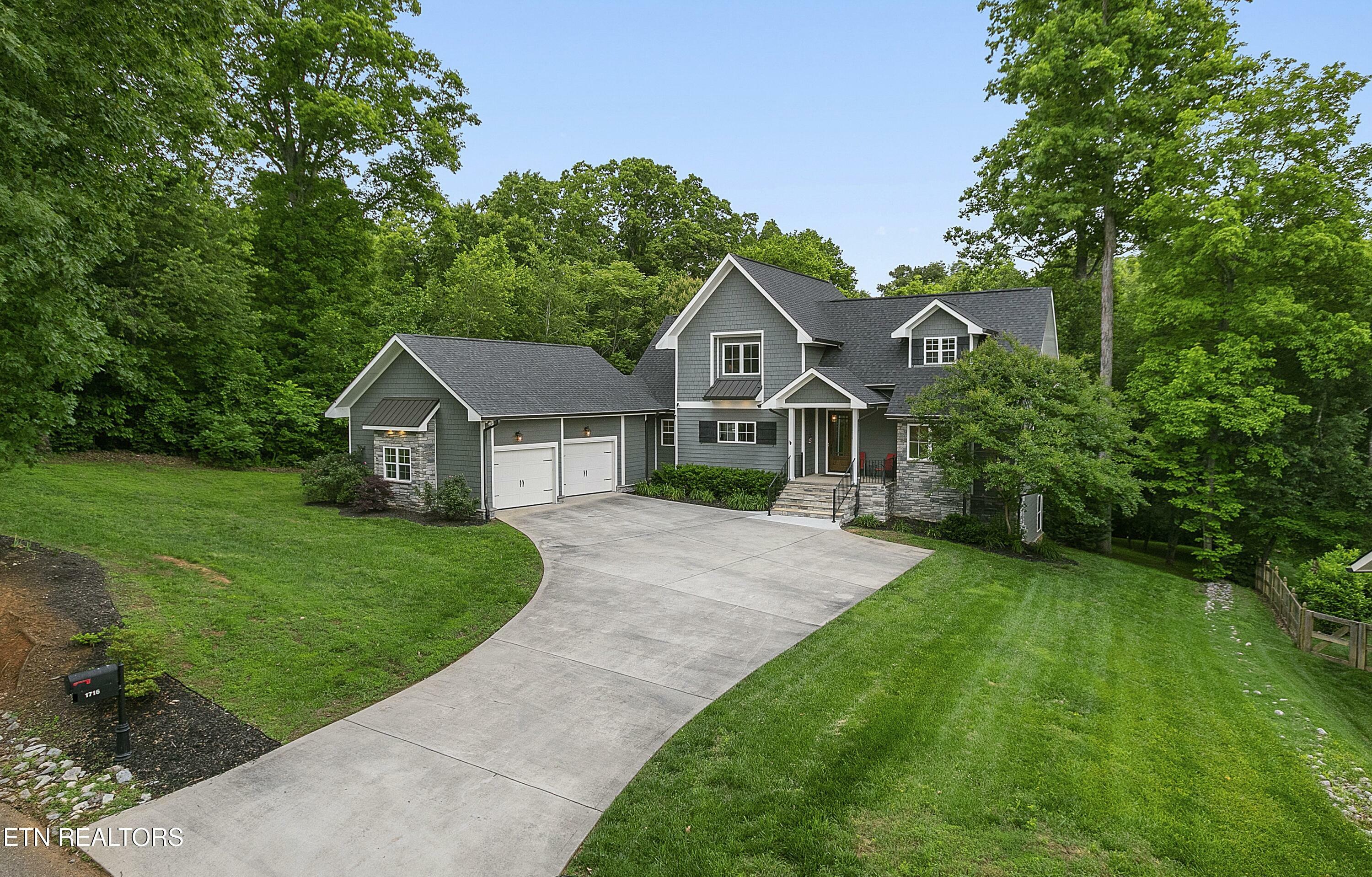 Property Photo: 1716 Garland Rd TN 37922