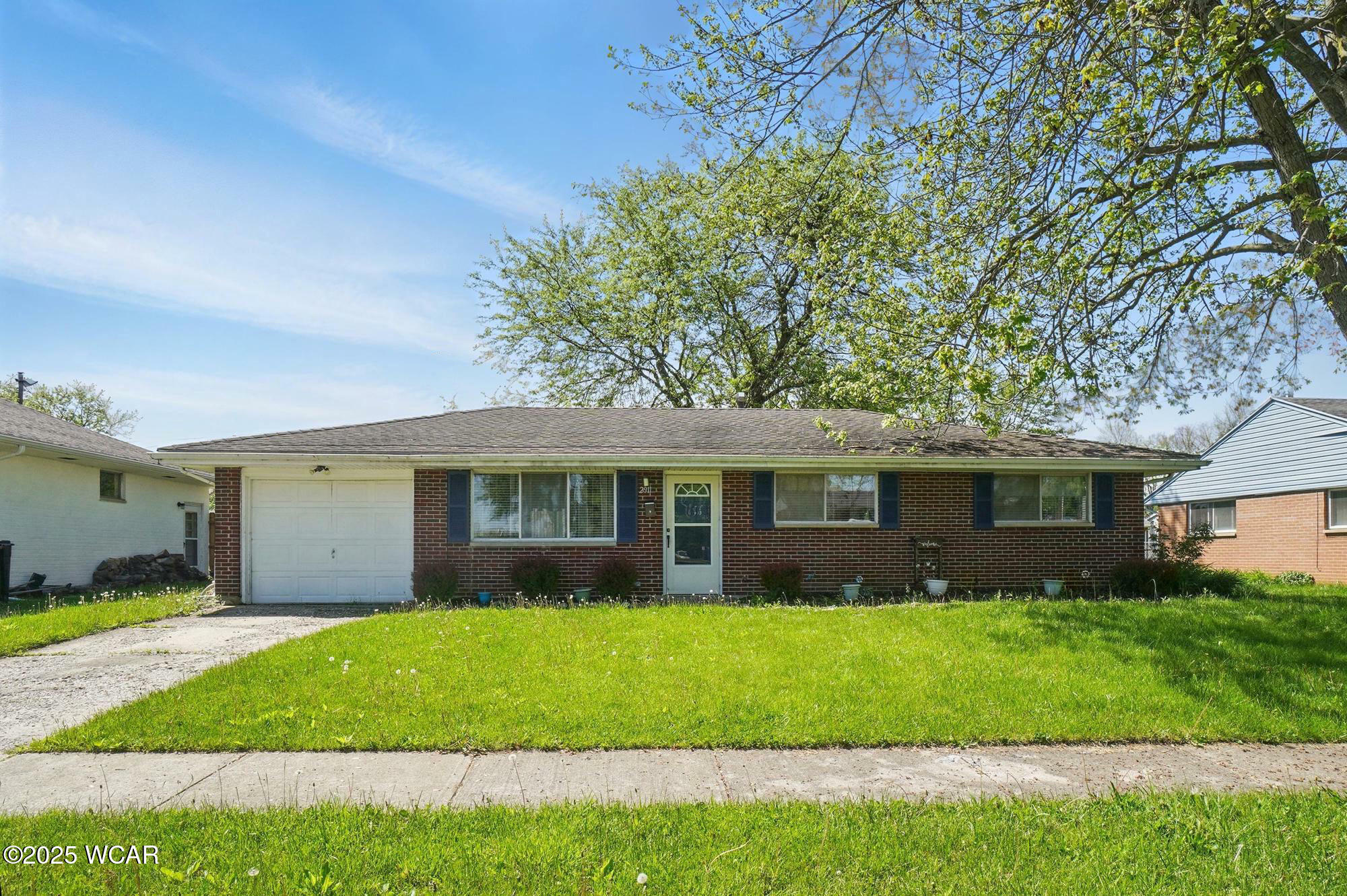 2911 Lakewood Avenue  Lima OH 45805 photo