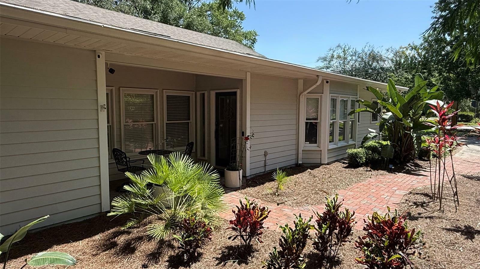 Property Photo: 954 N Texas Avenue FL 32804