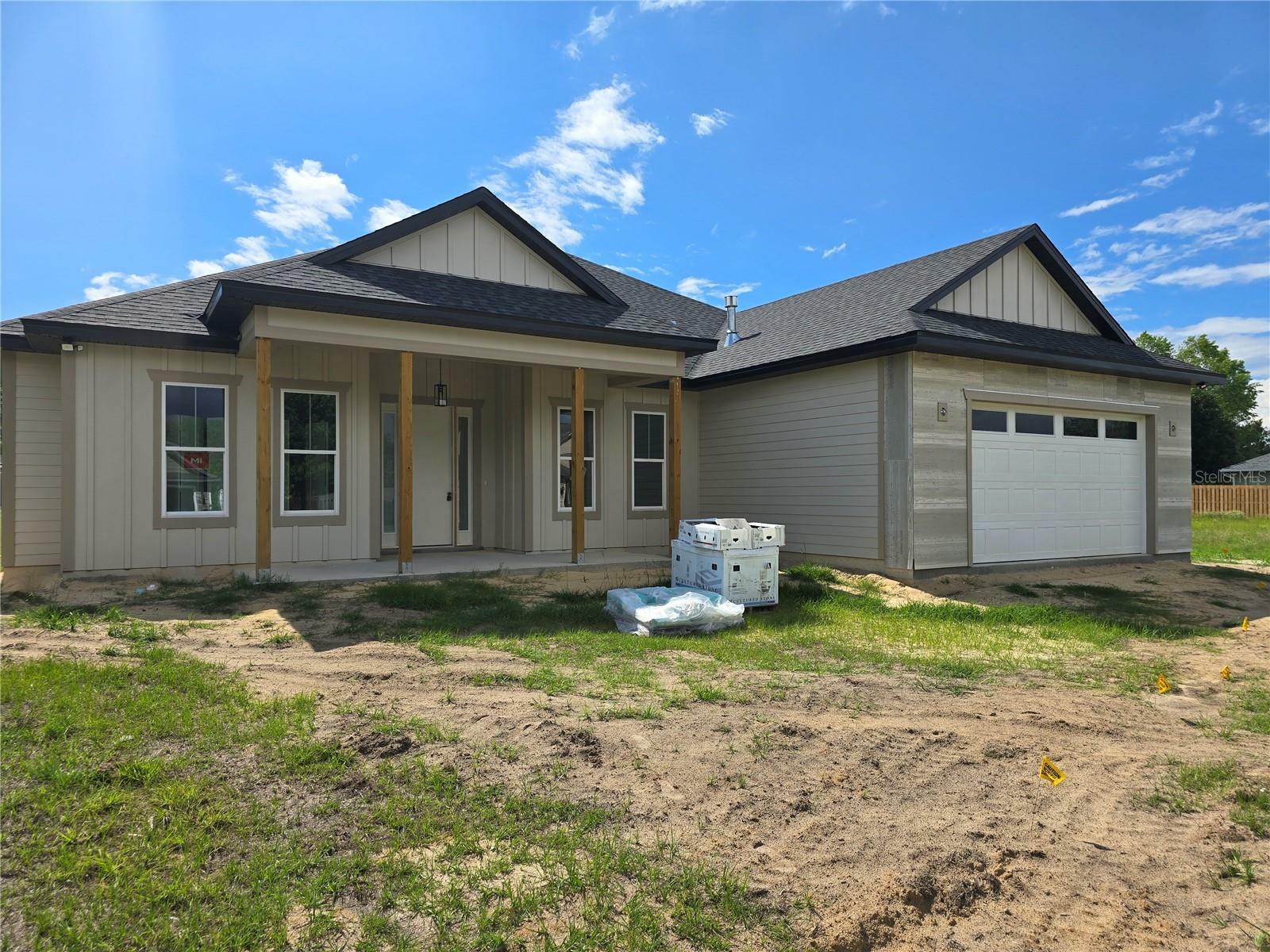 Property Photo: 16354 NW 204th Street FL 32643