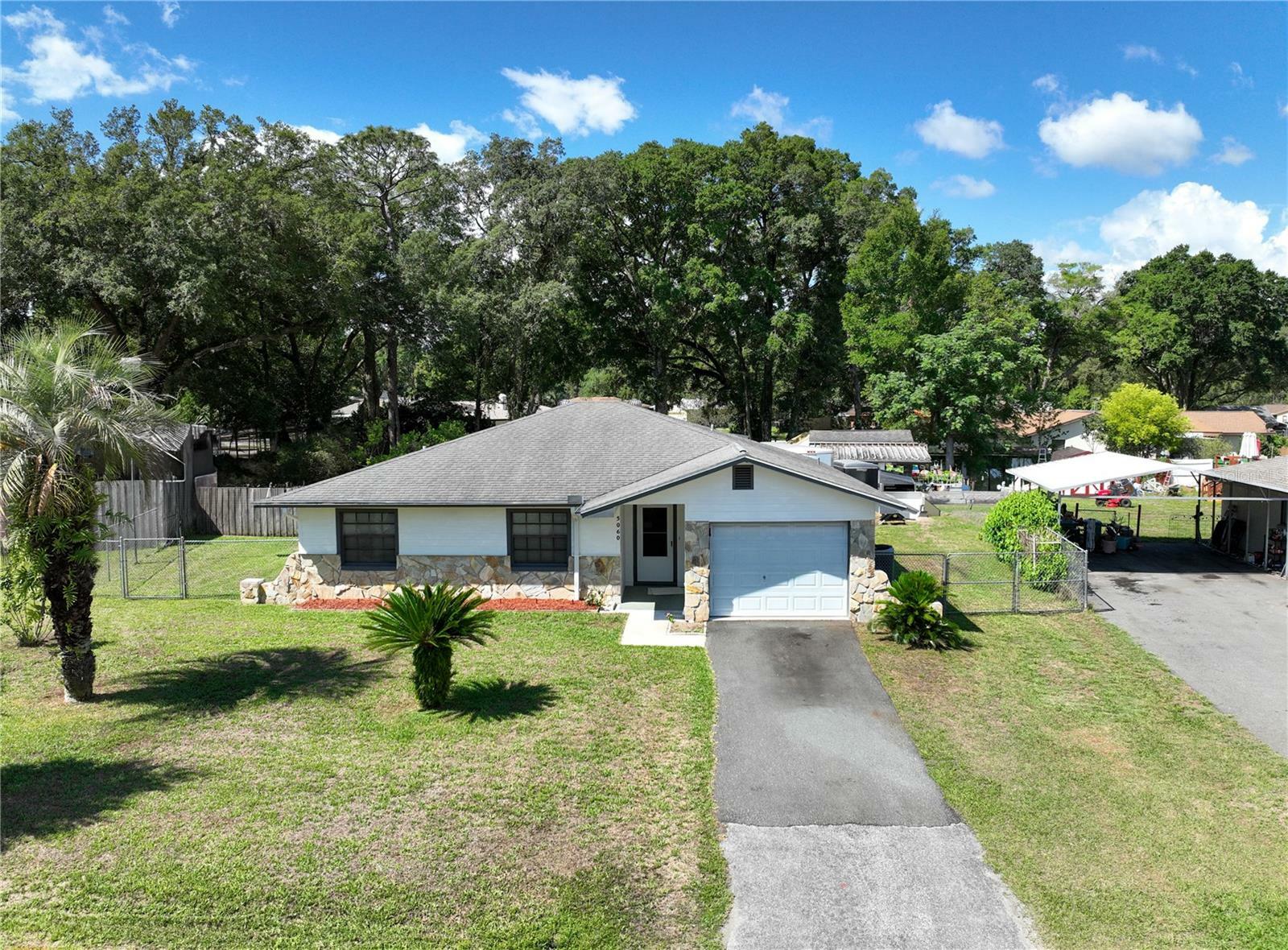 Property Photo: 5060 NE 4th Street FL 34470