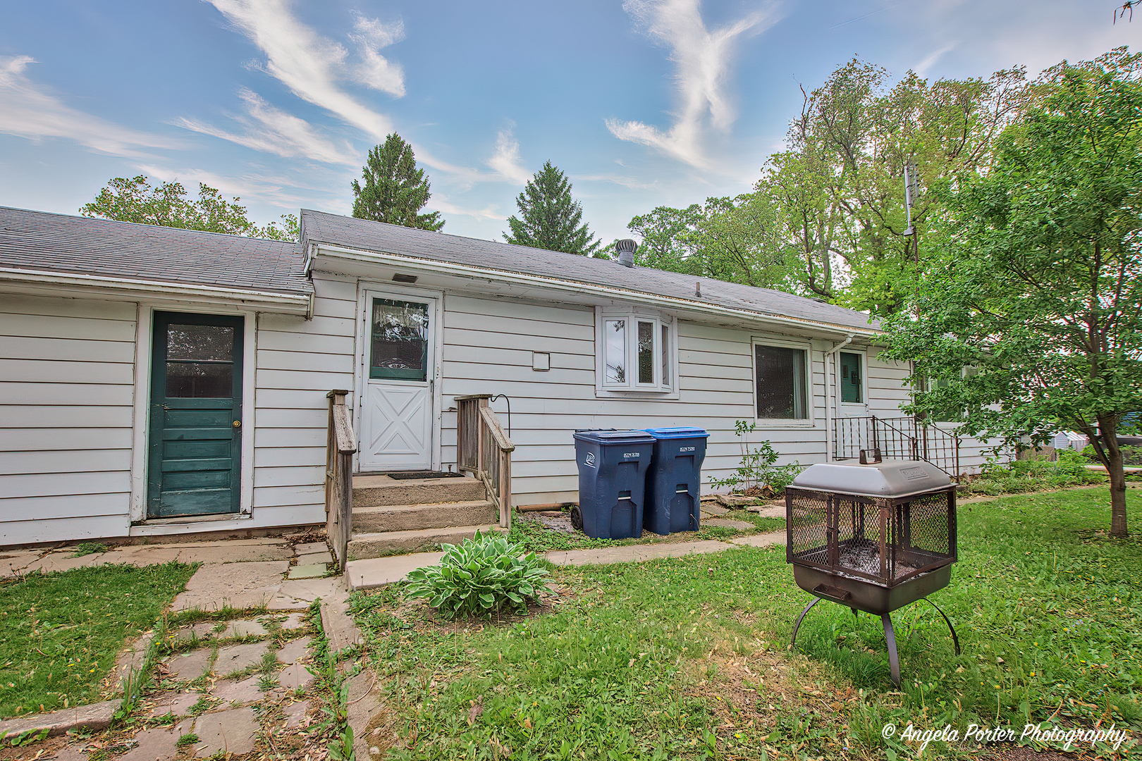 Property Photo:  28069 N Lake Drive  IL 60084 