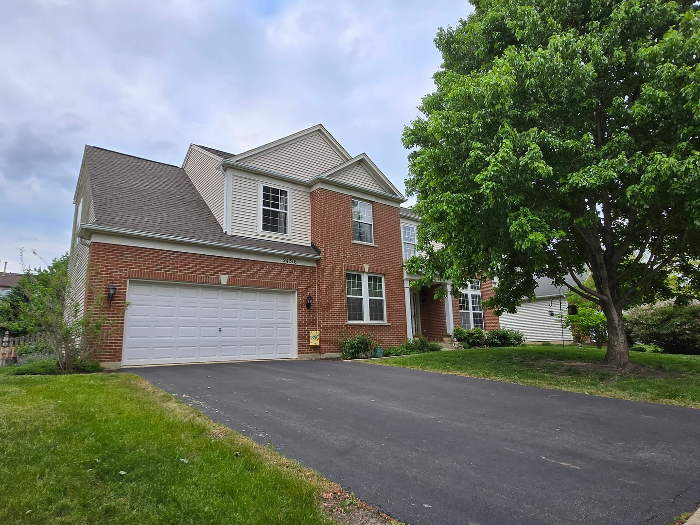 Property Photo: 24316 W Bristol Avenue IL 60585