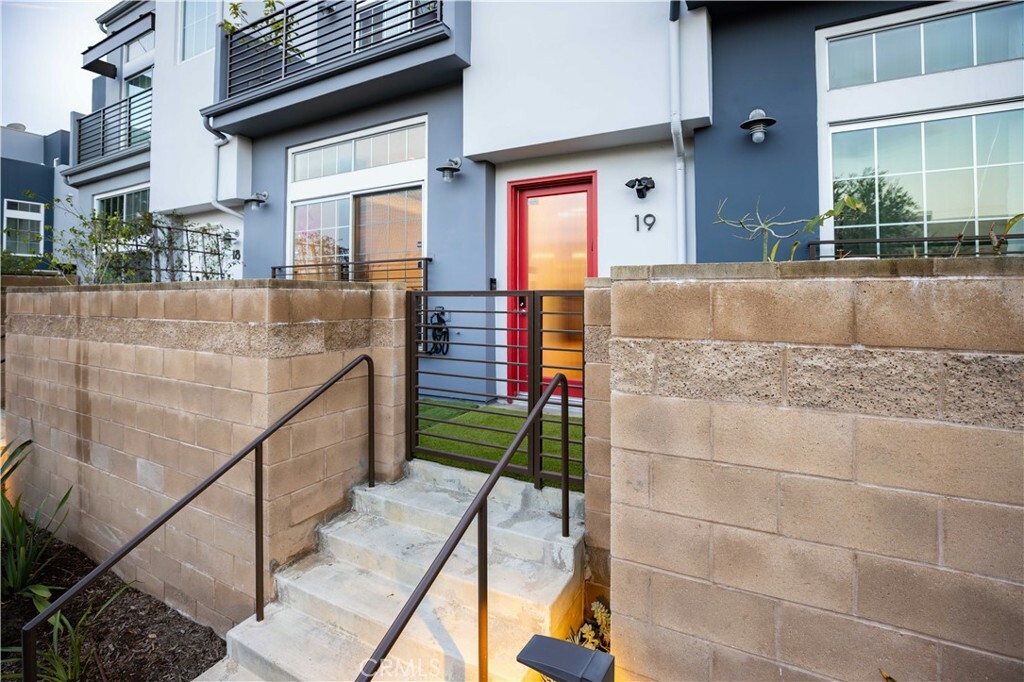 Property Photo: 5350 Playa Vista Drive 19 CA 90094