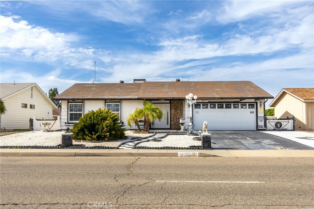 26218 McCall Boulevard  Menifee CA 92586 photo