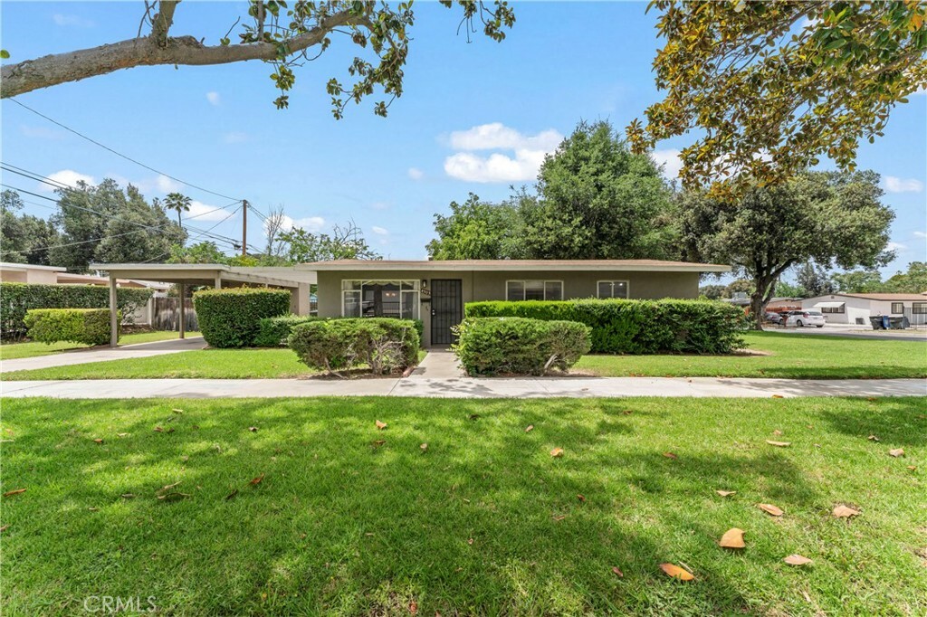 Property Photo: 4303 Kansas Ave CA 92507