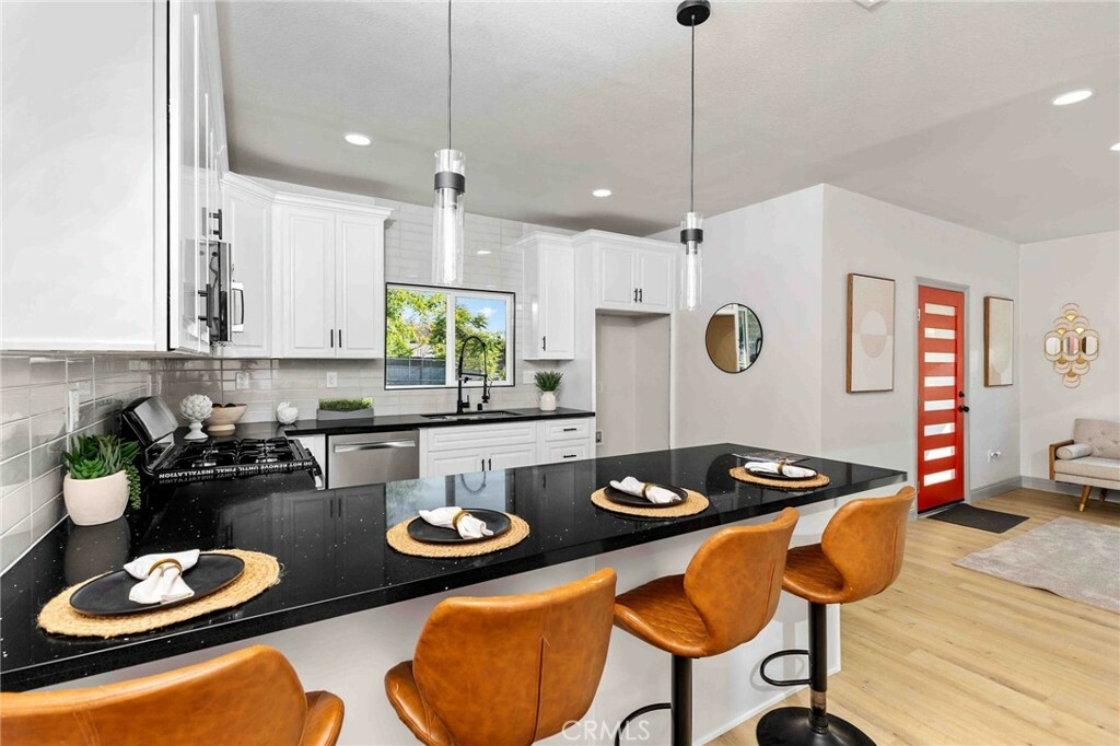 Property Photo: 3017 Date Street CA 92507