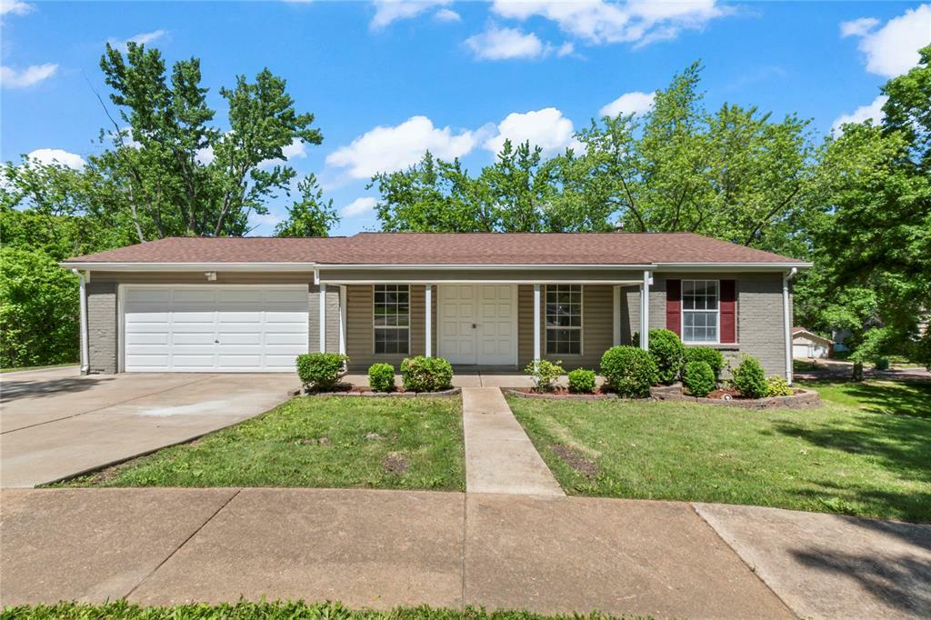 Property Photo: 6995 Candlewick Way MO 63033