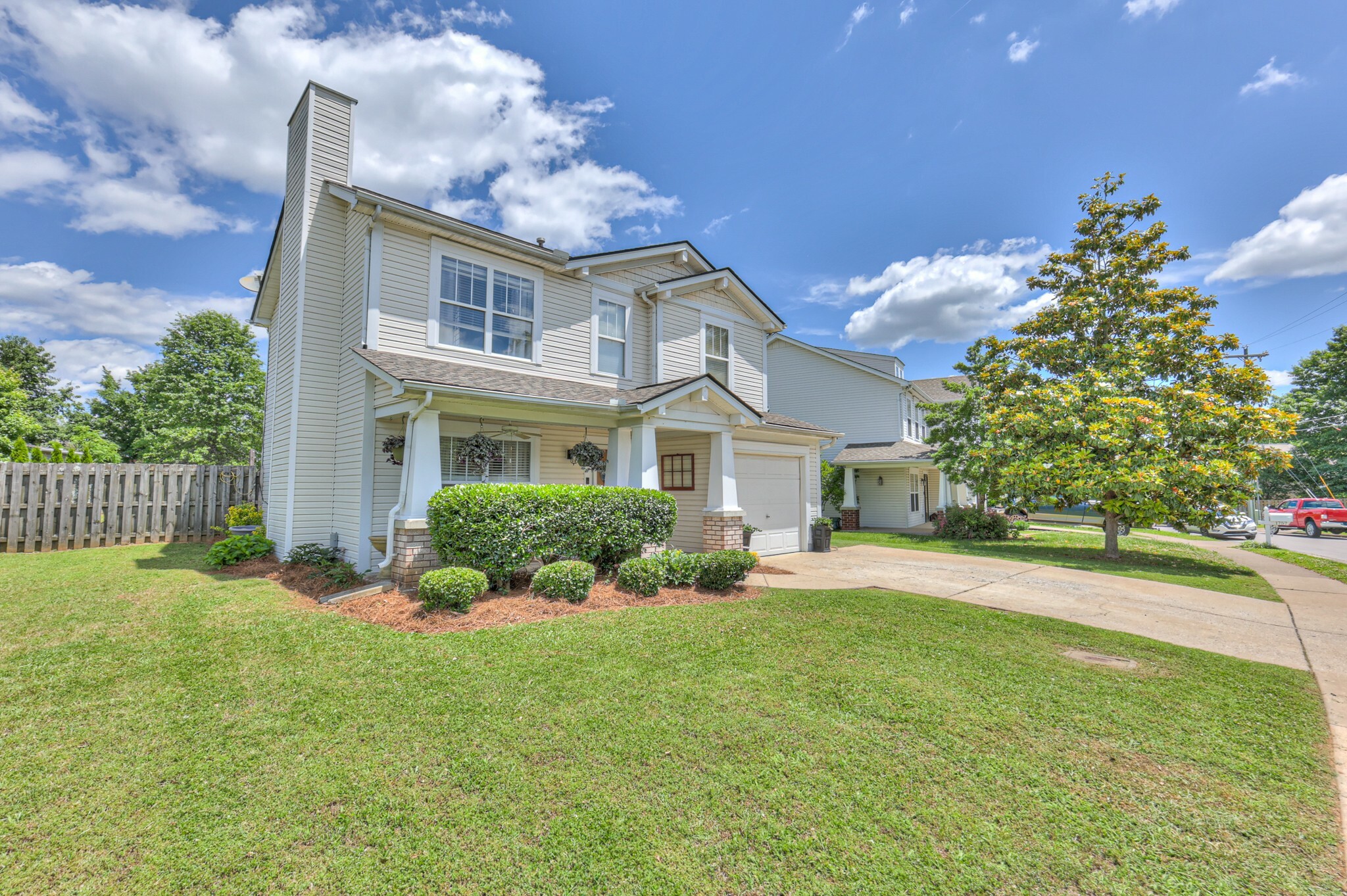 Property Photo: 1753 Stone Hollow Ct TN 37076