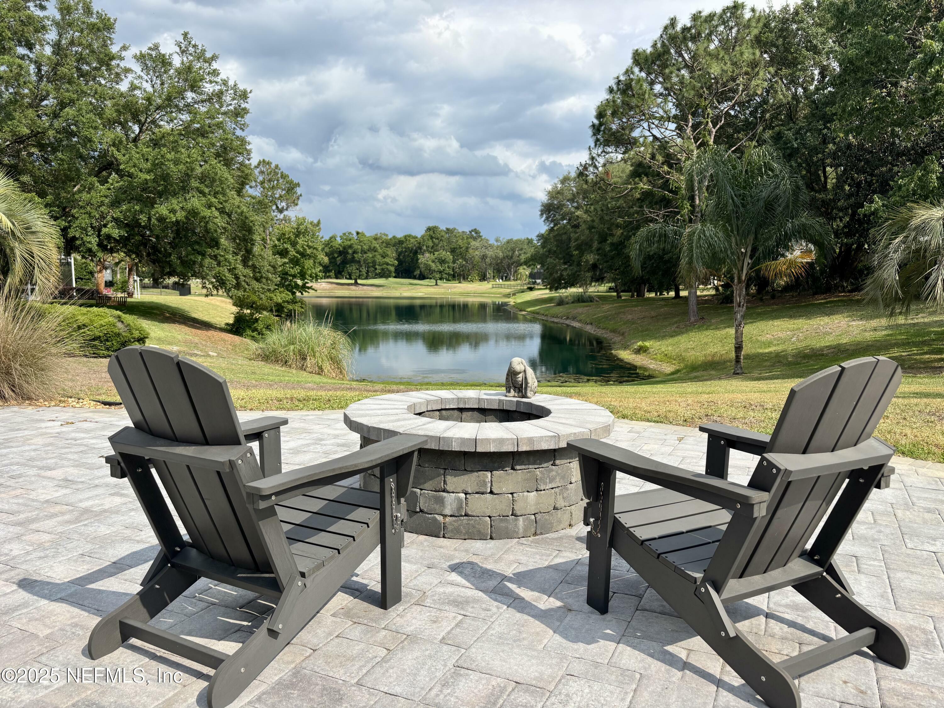 Property Photo: 1839 Turnberry Court FL 32043