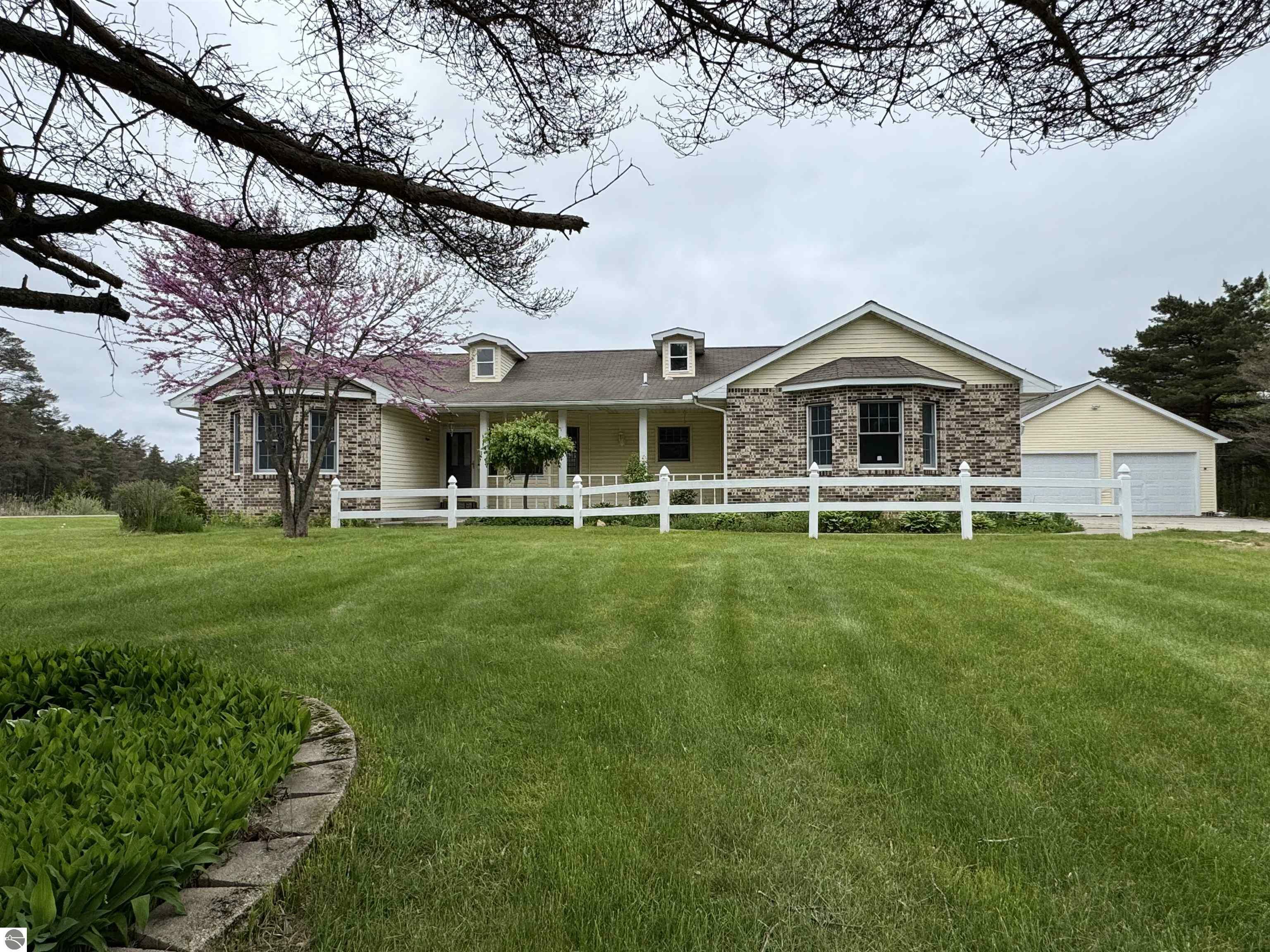3201 E Long Lake Road  Harrison MI 48625 photo