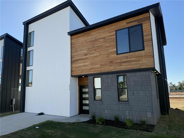 Property Photo:  2606 W Bonnie Lane  AR 72758 