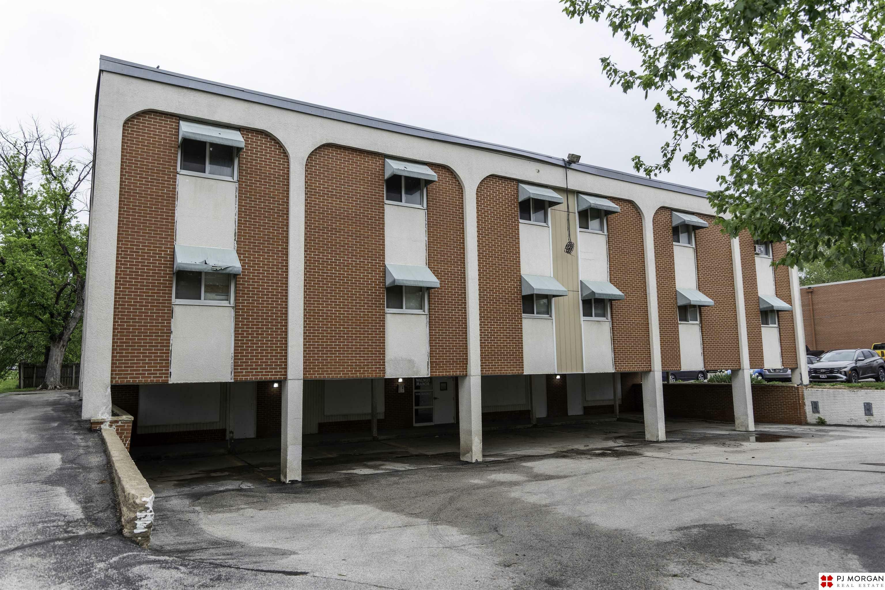 Property Photo: 5120 Walnut Street NE 68106