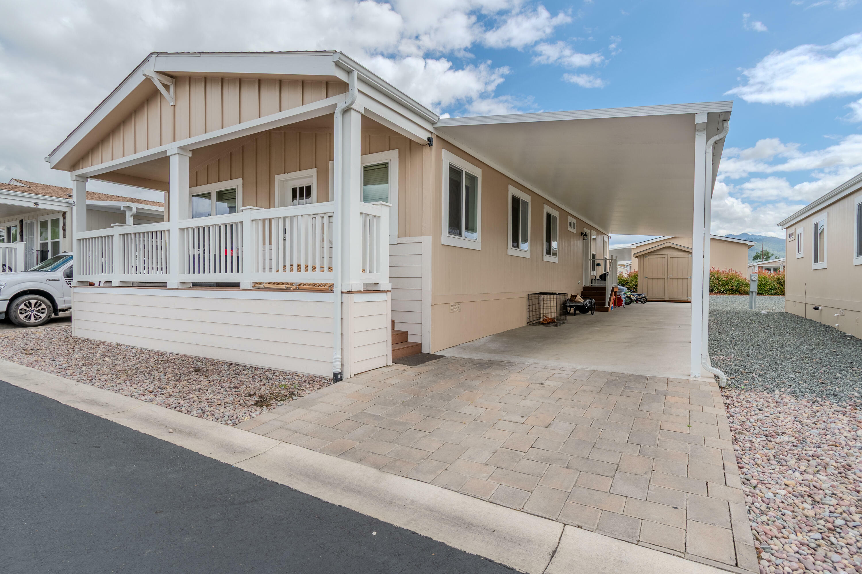 Property Photo: 3555 S Pacific Hwy 26 OR 97501