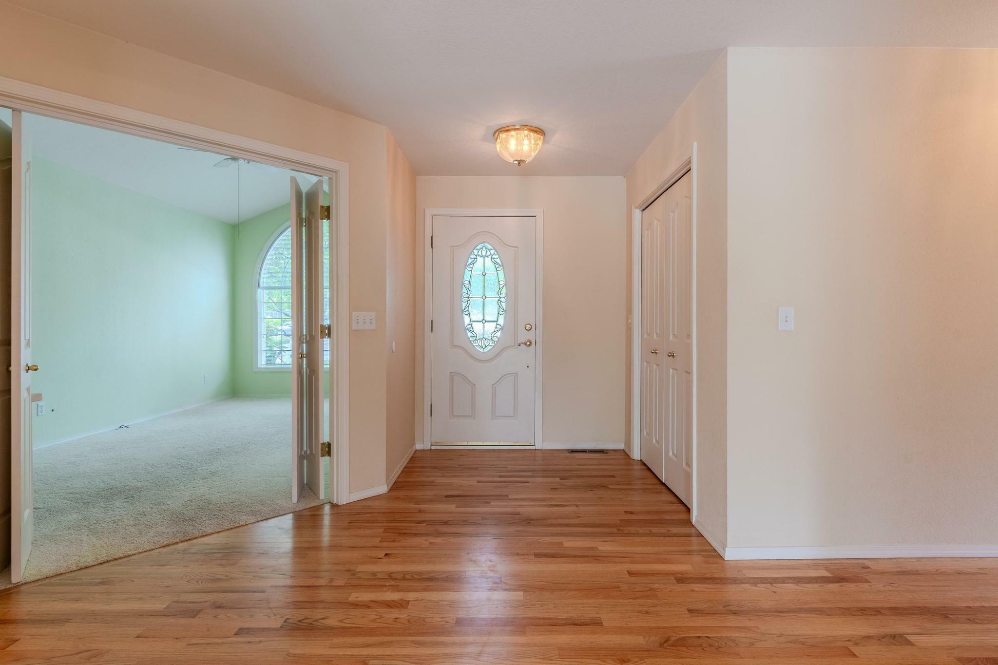 Property Photo: 1078 Oak Knoll Drive OR 97520