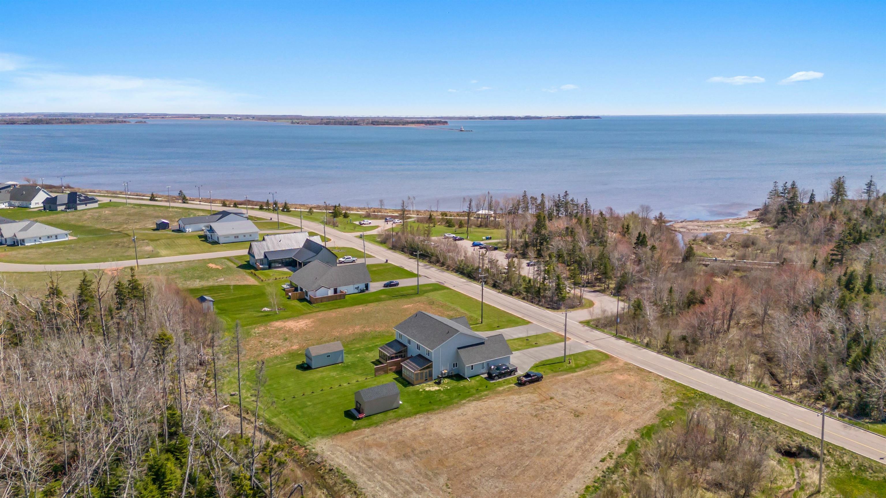 Property Photo: 450 Mackenzie Drive PE C1N 0T7