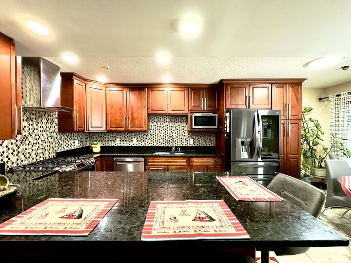 Property Photo: 71 Rosewood Dr 71 MA 02072