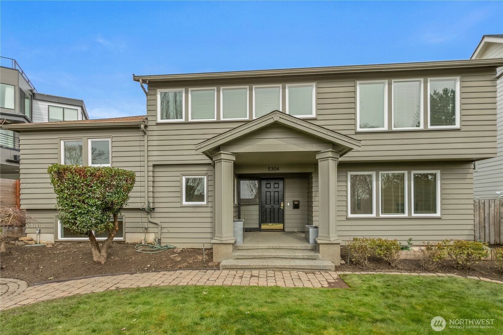 Property Photo: 5304 NE 67th Street WA 98115