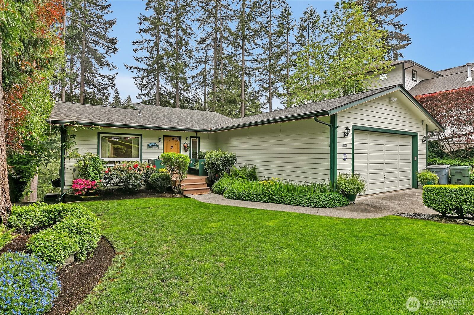 Property Photo:  18601  68th Street E  WA 98391 