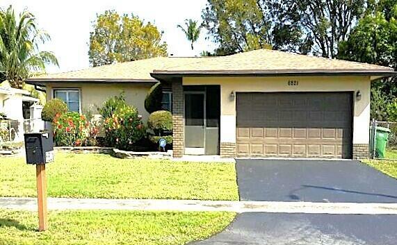 Property Photo: 6821 NW 84th Street FL 33321