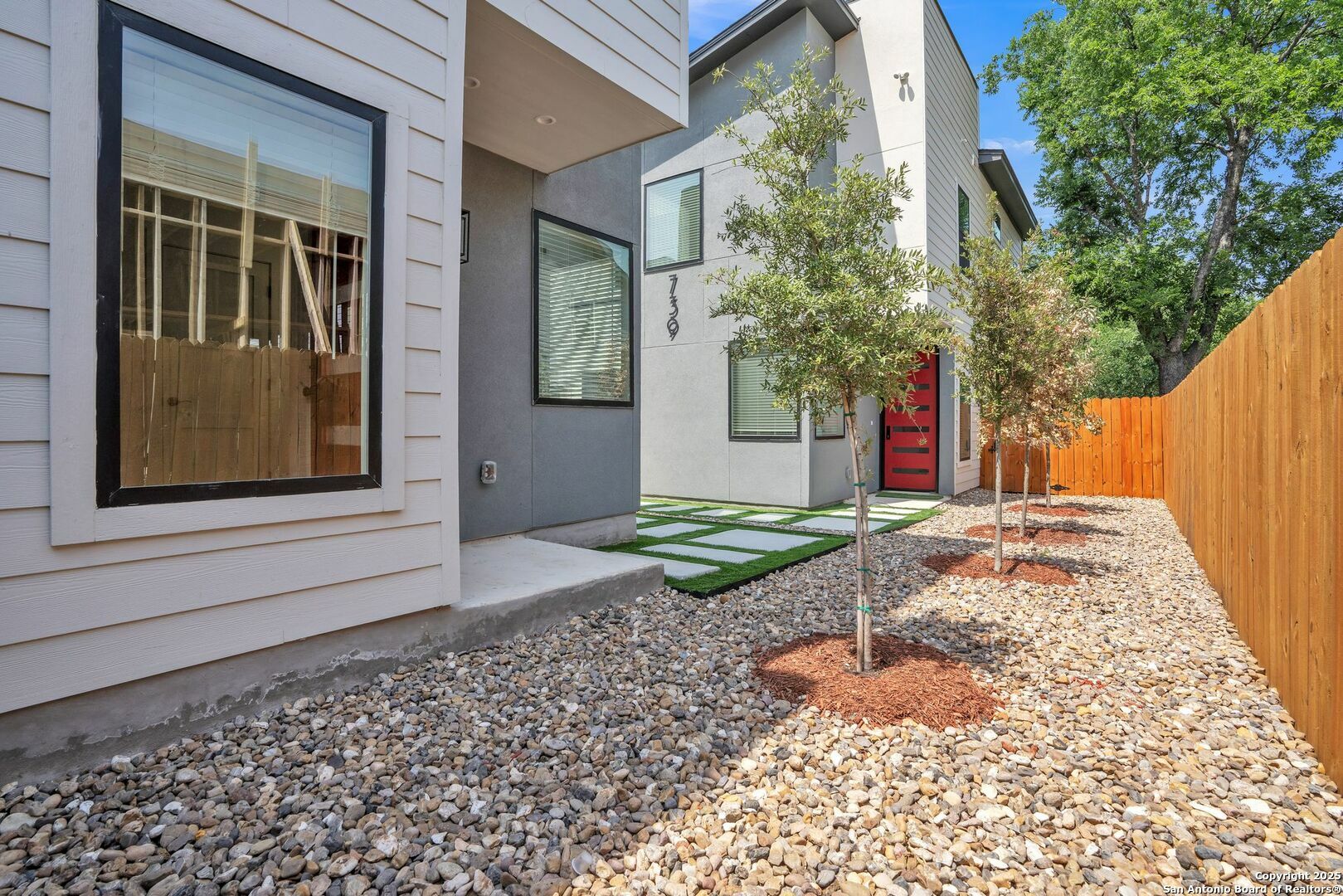 Property Photo: 741 Cuney Way 3 TX 78210