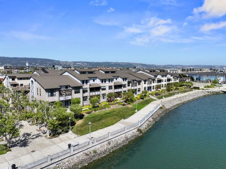 Property Photo:  2853 Regatta Drive  CA 94601 