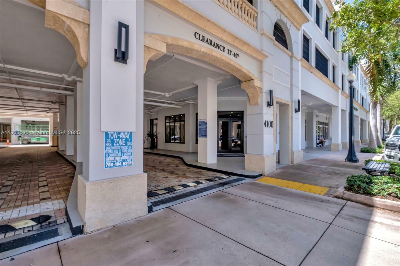 Property Photo: 4100 Salzedo St 511 FL 33146