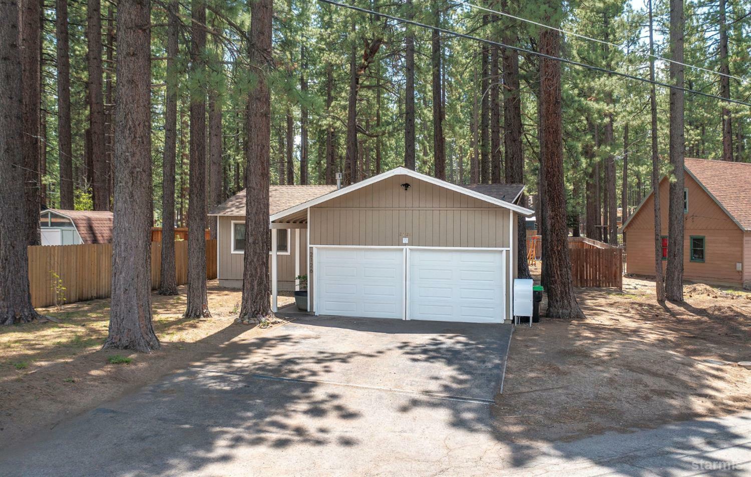 Property Photo: 2126 Helen Avenue CA 96150