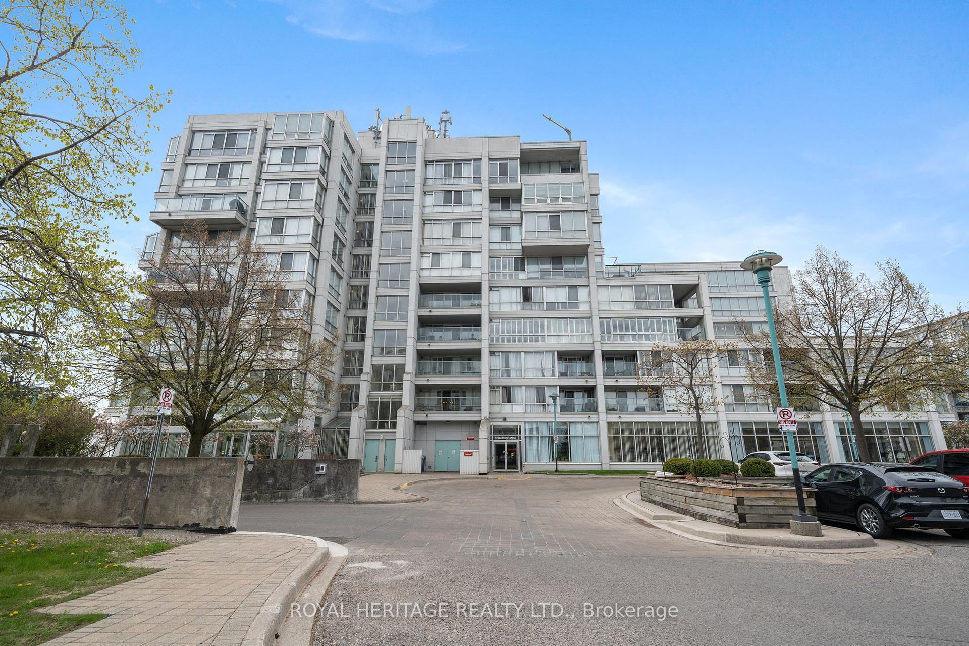 Property Photo: 45 Cumberland Lane 306 ON L1S 7K3