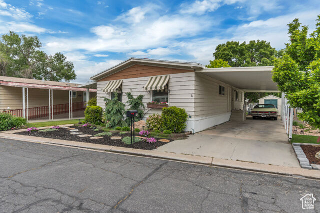 Property Photo: 1229 E Cabrito UT 84117